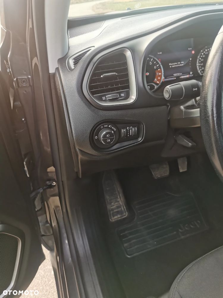 Jeep Renegade 1.3 T-GDI Limited - 10