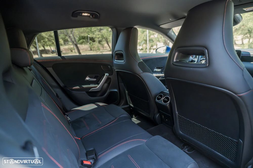 Mercedes-Benz CLA 250 e Shooting Brake AMG Line - 17