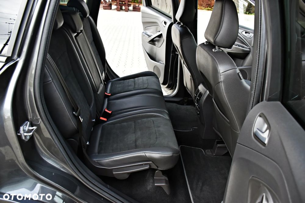 Ford Kuga 2.0 TDCi 4x2 ST-Line - 30