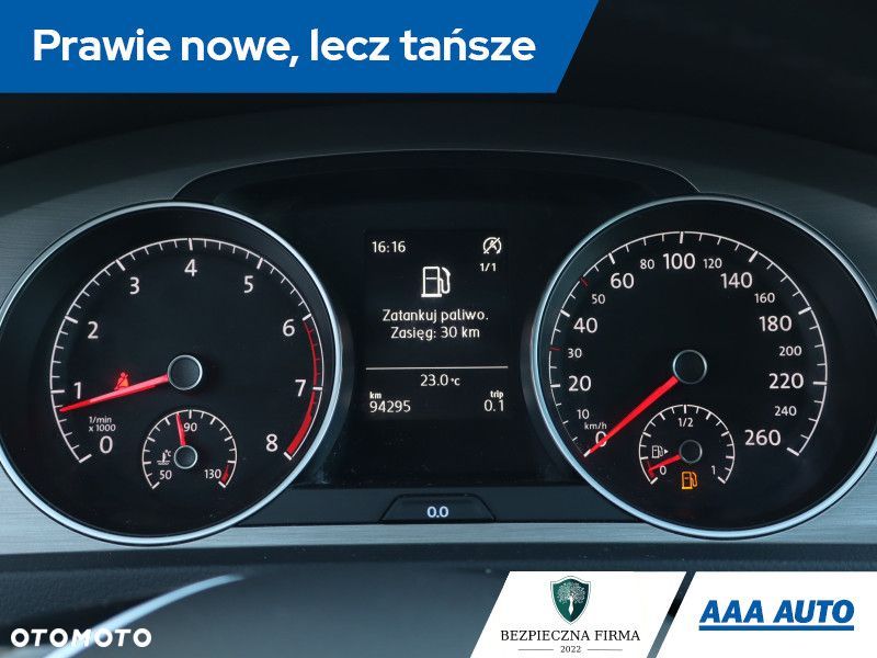 Volkswagen Golf - 12