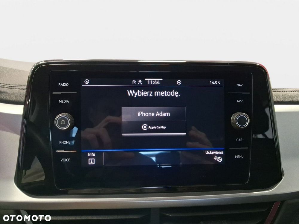 Volkswagen T-Roc - 30