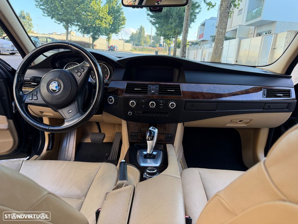 BMW 520 dA Executive - 8