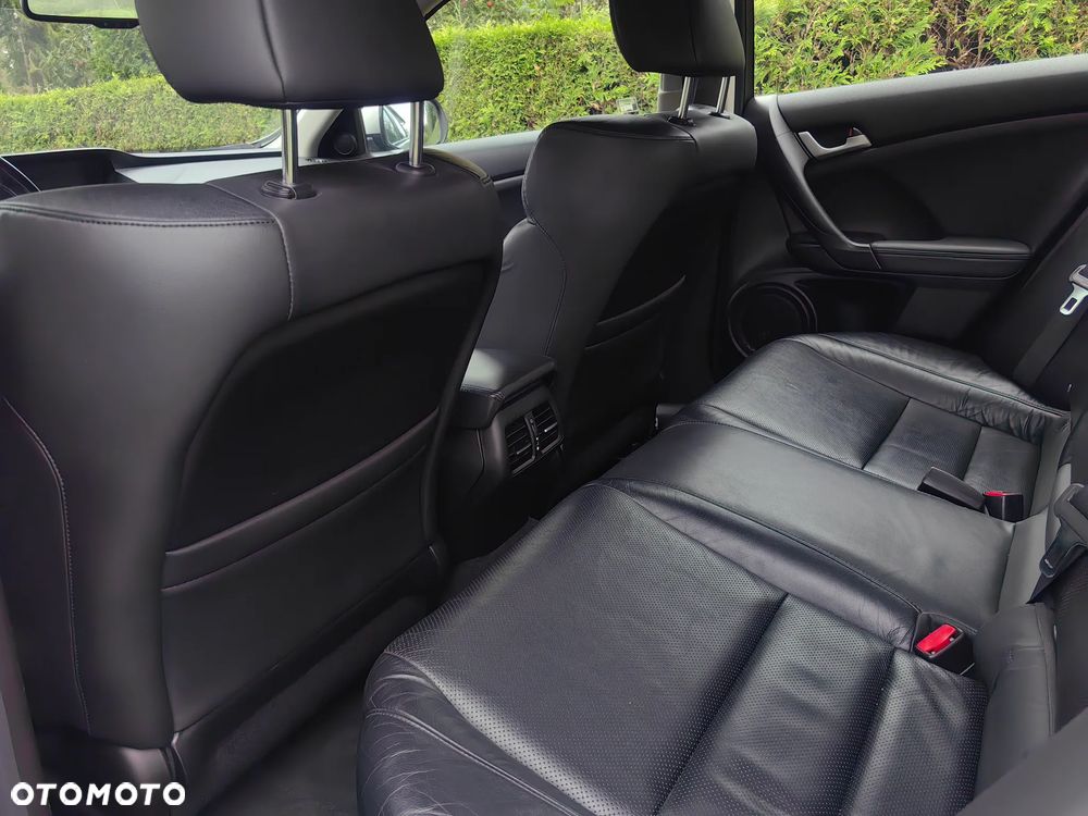 Honda Accord 2.0 Executive - 16