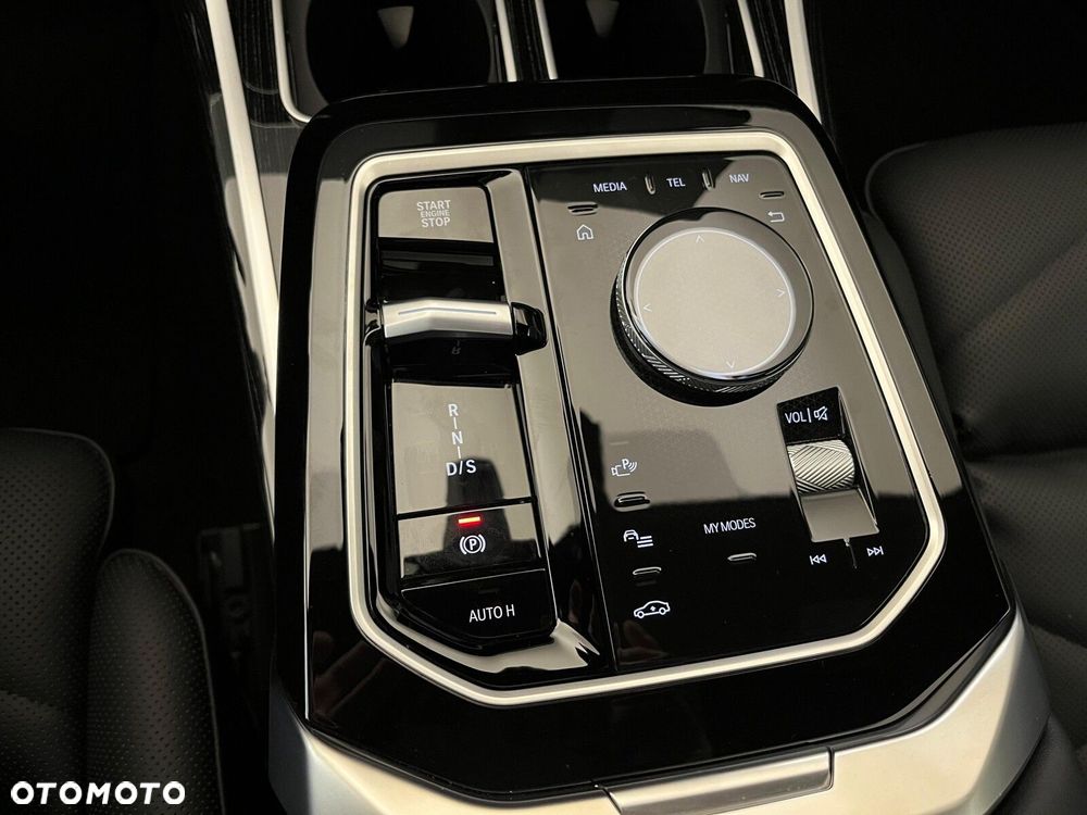 BMW Seria 7 - 27