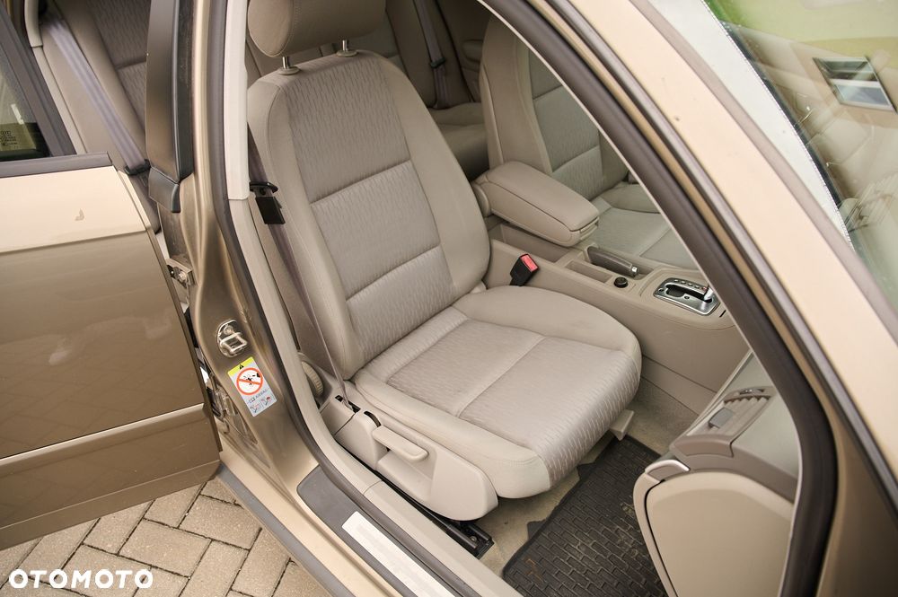 Audi A4 Avant - 29