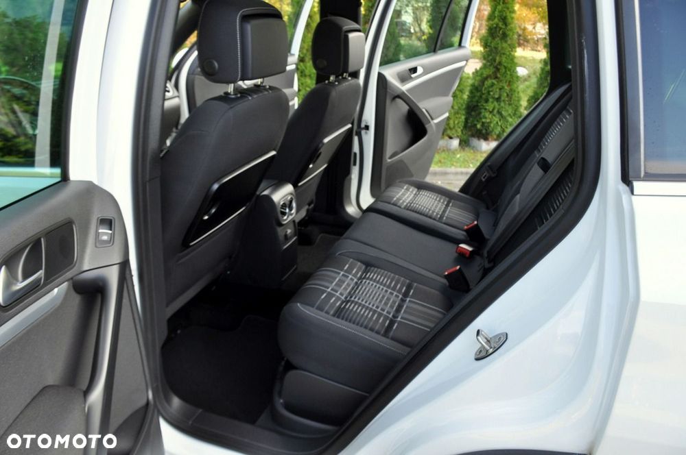 Volkswagen Tiguan - 22