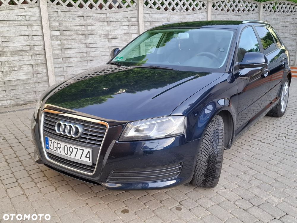 Audi A3 Sportback - 1