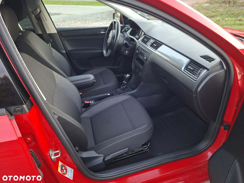 Skoda RAPID Spb 1.4 TSI Ambition DSG - 10