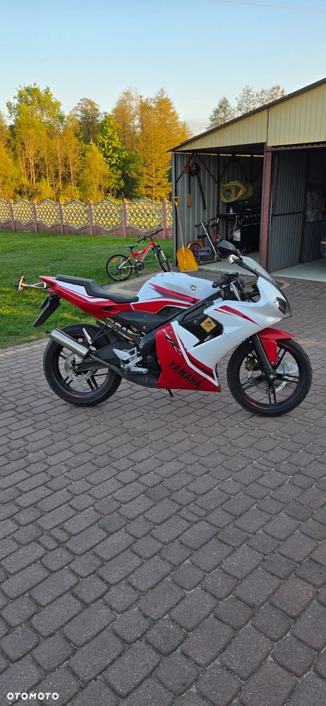 Yamaha TZR - 1