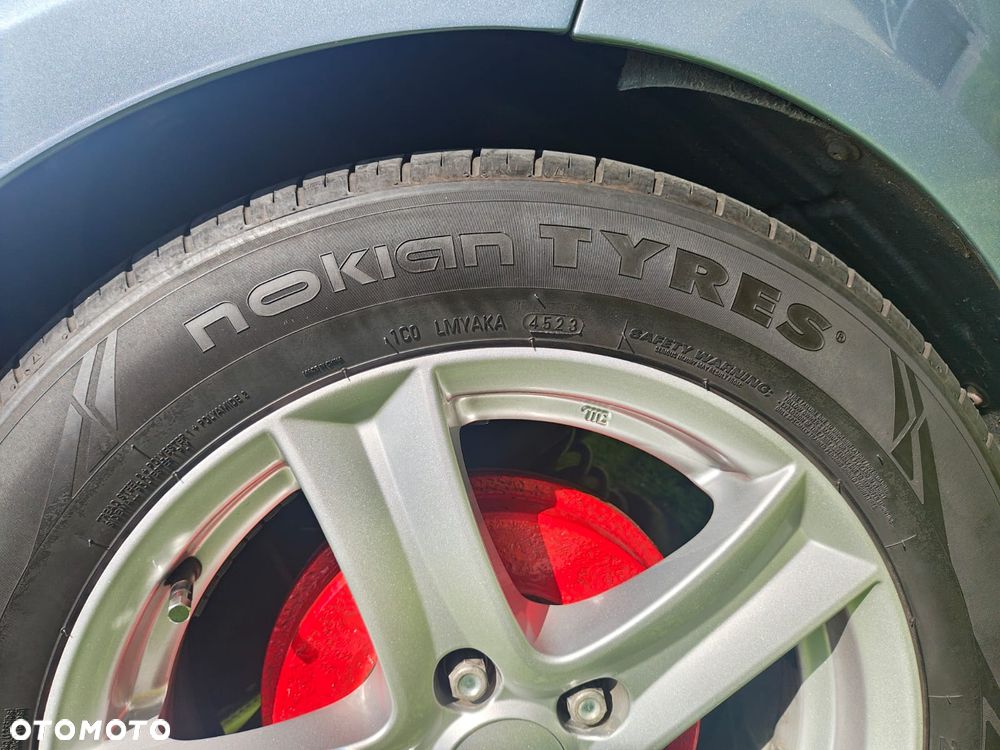 Ford Focus 1.6 16V Trend - 14