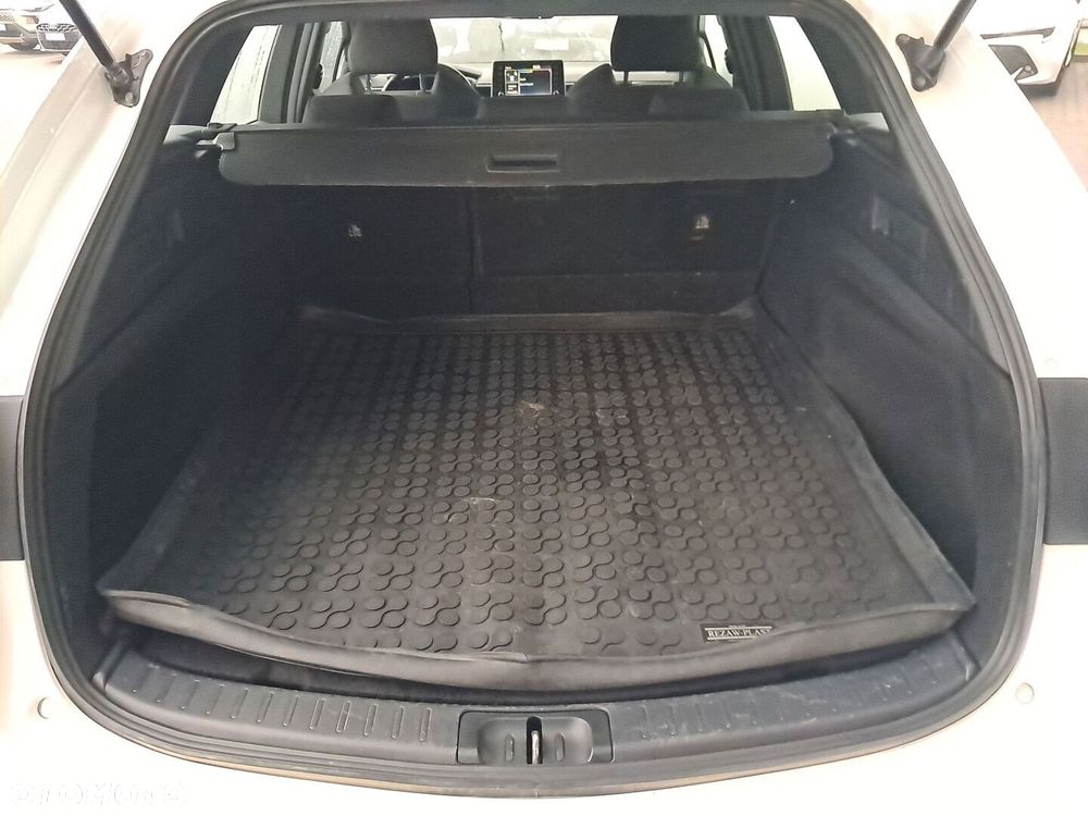 Toyota Corolla 1.8 Hybrid Comfort - 14