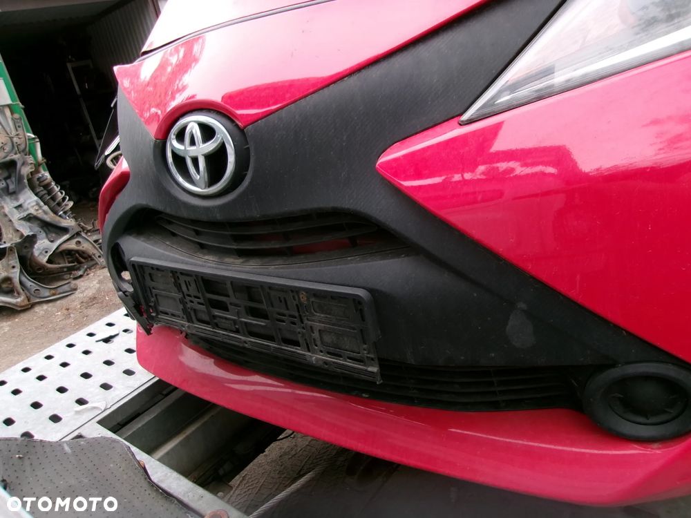 ZDERZAK PRZÓD GRILL TOYOTA AYGO II  14-18 - 1
