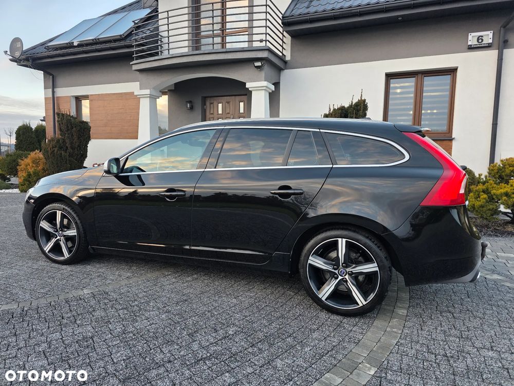 Volvo V60 D3 Geartronic R-Design - 12