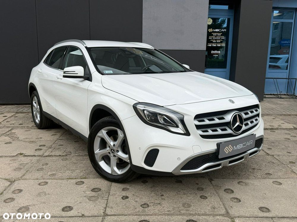 Mercedes-Benz GLA - 2