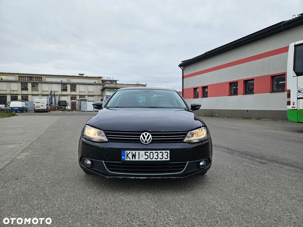 Volkswagen Jetta 1.6 TDI DPF Highline - 3