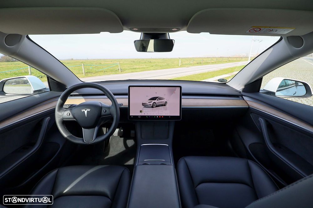 Tesla Model 3 Tração Traseira Standard - 15