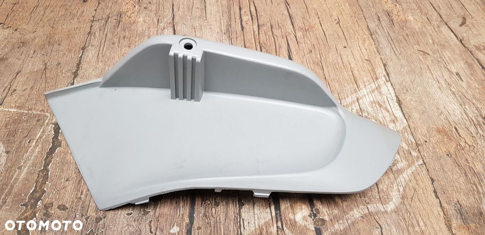 Podest podnóżek Piaggio SKR 125 150  296619 - 3