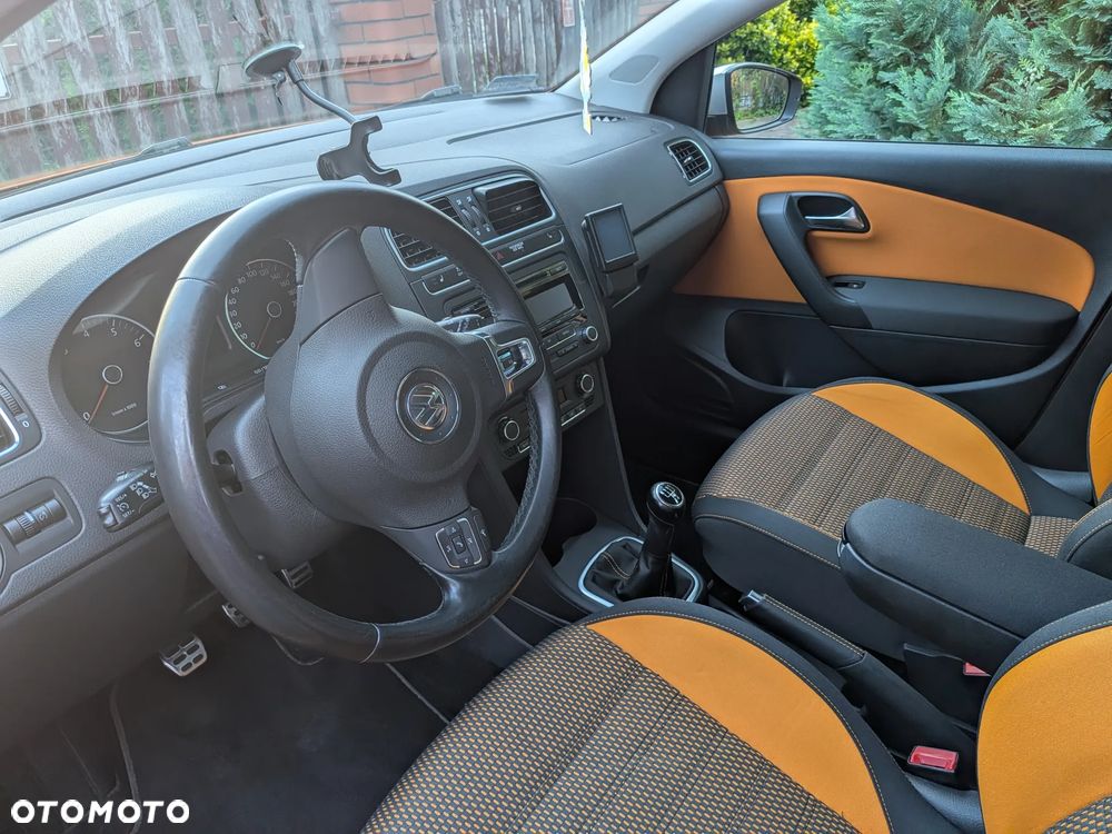 Volkswagen Polo Cross - 10