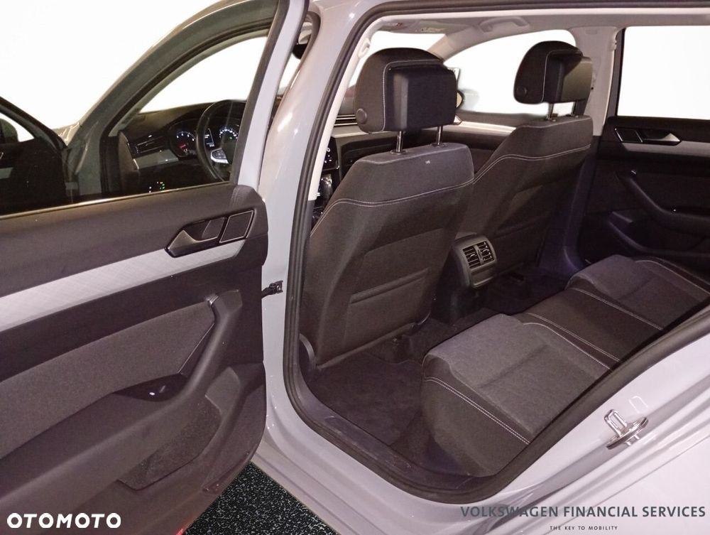 Volkswagen Passat Variant 1.5 TSI EVO Business DSG - 6