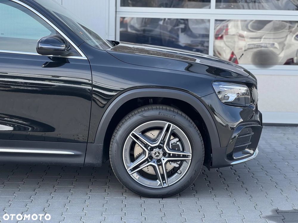 Mercedes-Benz GLB 200 AMG Line 7G-DCT - 8