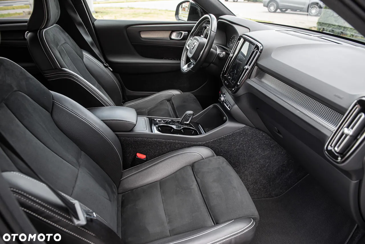 Volvo XC 40 D3 - 32