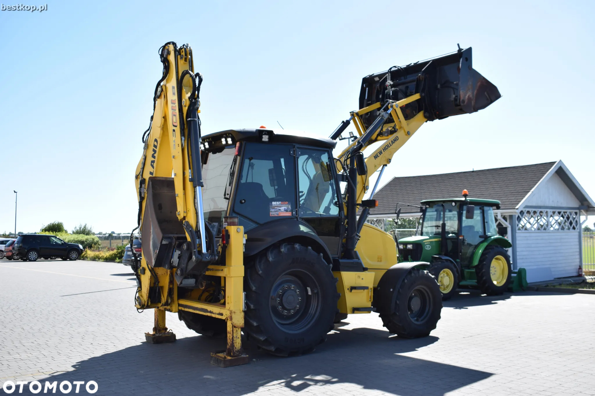 New Holland B110C - 16