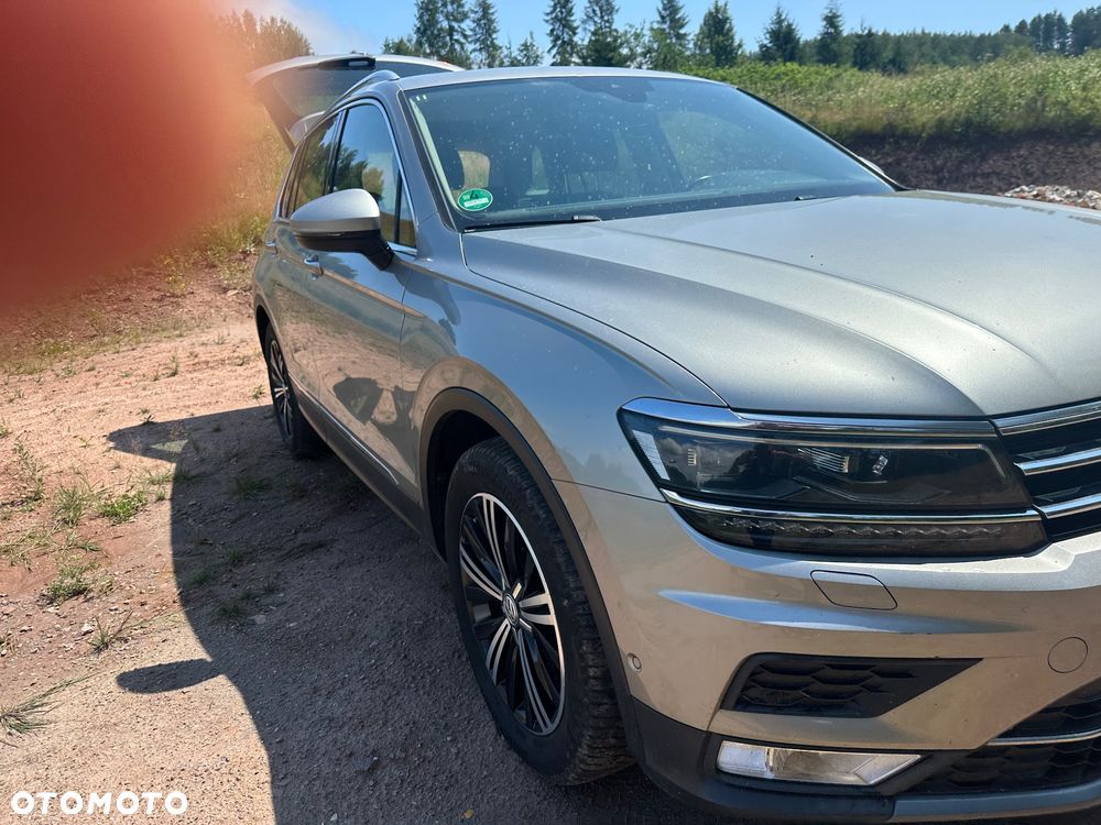 Volkswagen Tiguan 2.0 TDI SCR 4MOTION BlueMotion Technology DSG Exclusive - 8