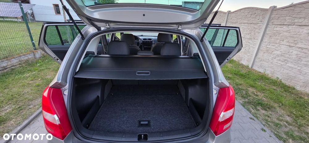 Skoda Fabia 1.4 16V Style - 11