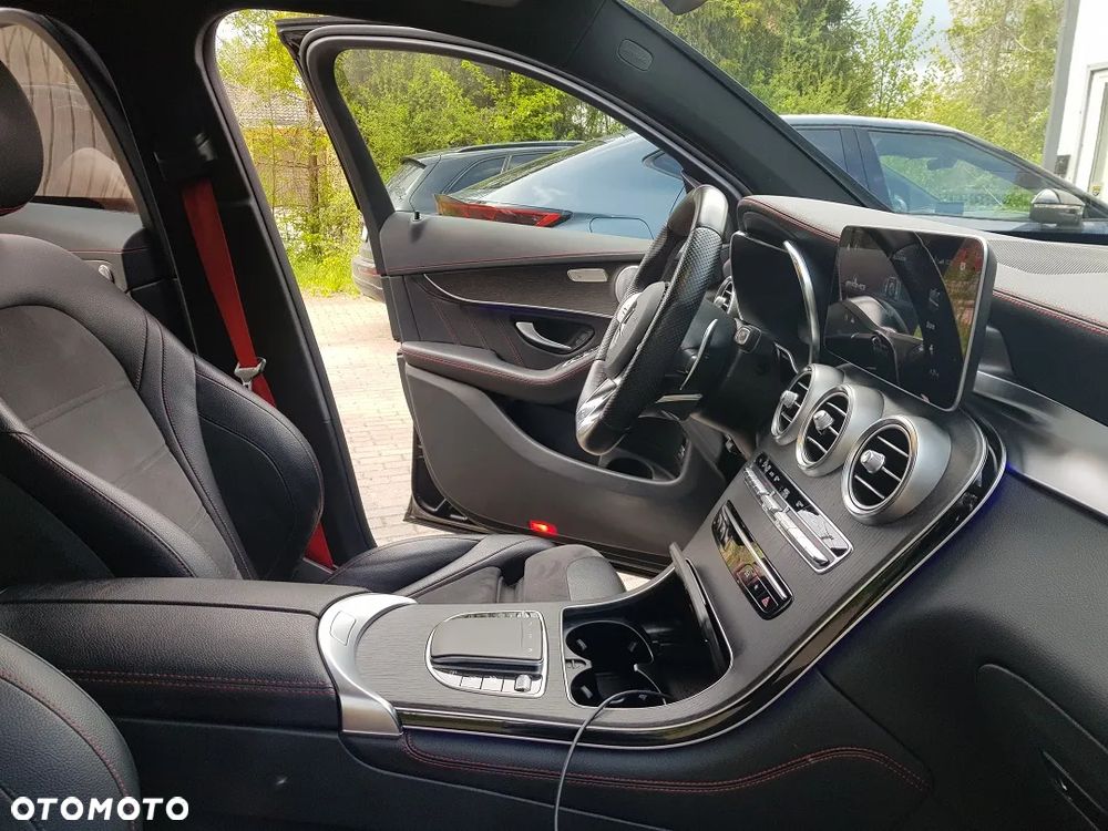 Mercedes-Benz GLC - 25