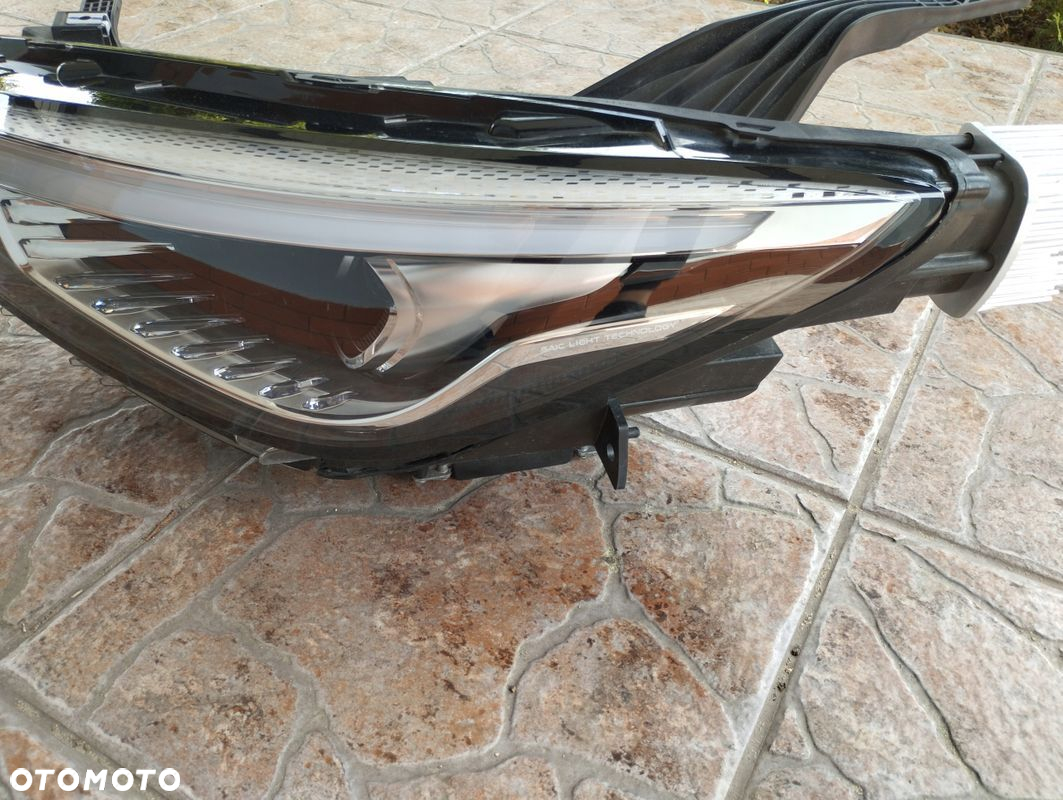 Lampa lewa Full LED MG ZS LIFT 2019-2024 10550753 - 2
