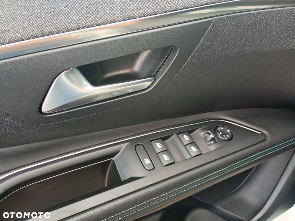 Peugeot 3008 - 17