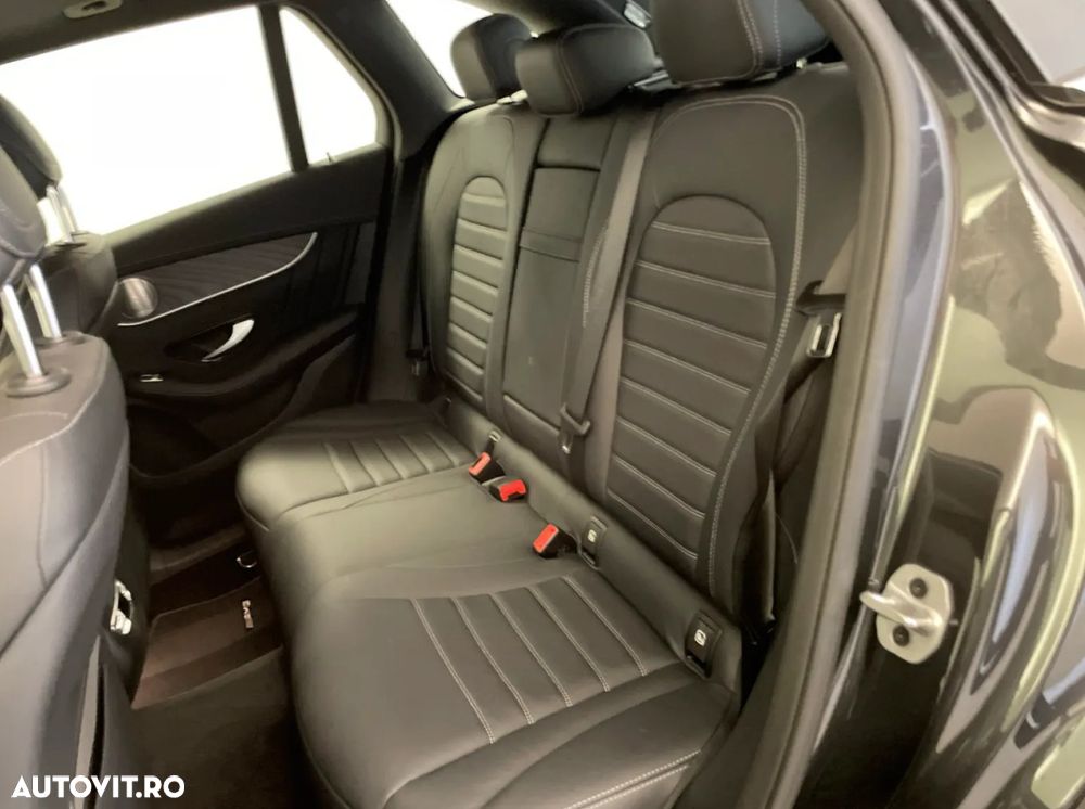 Mercedes-Benz GLC 300 d 4MATIC 9G-TRONIC AMG Line - 6