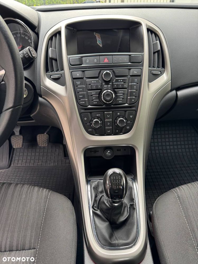 Opel Astra 1.4 Turbo - 26