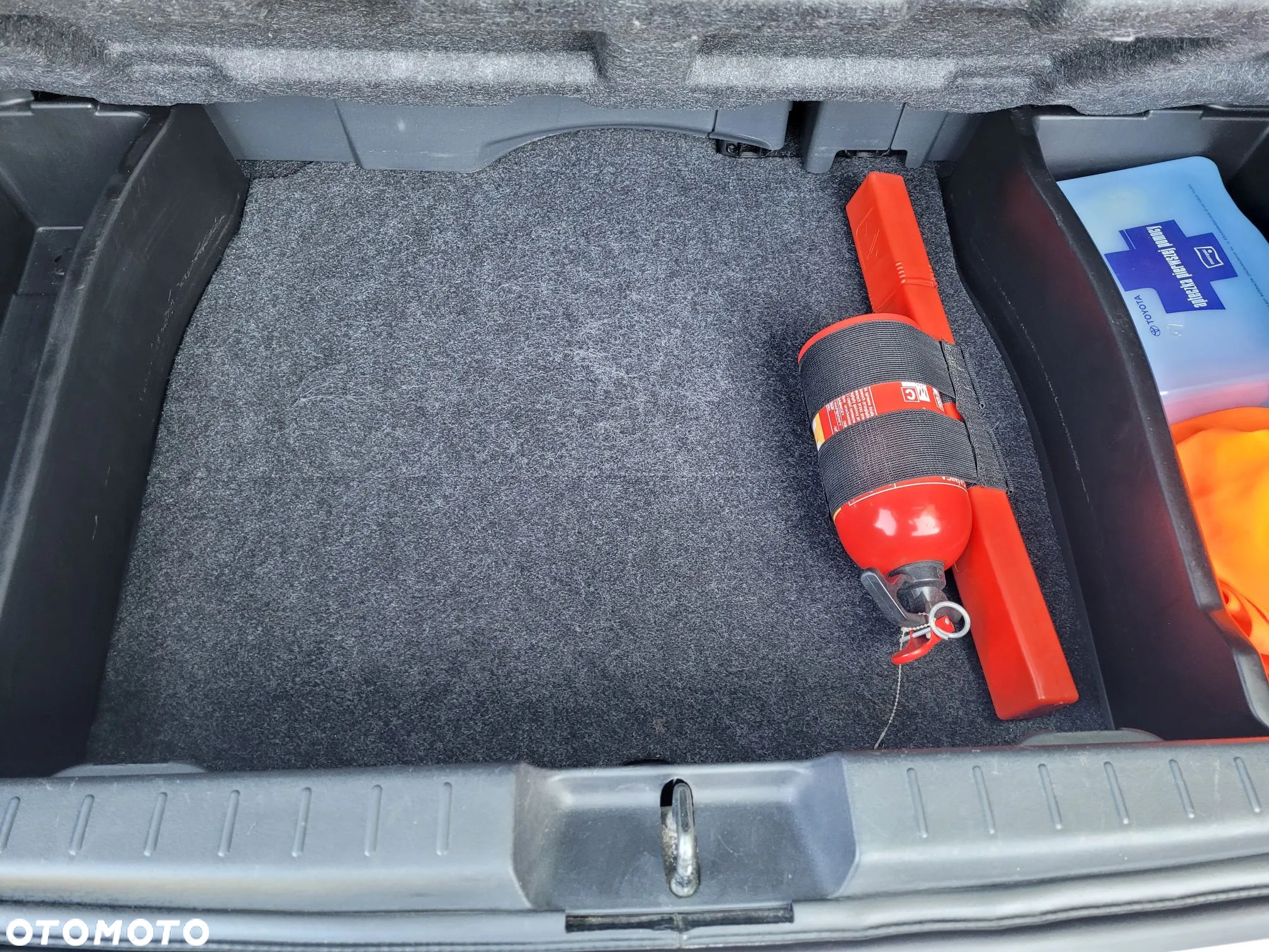 Toyota Yaris 1.3 Sol - 10