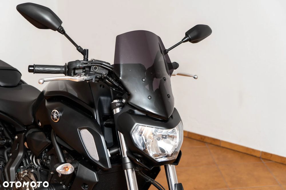 Yamaha MT - 6