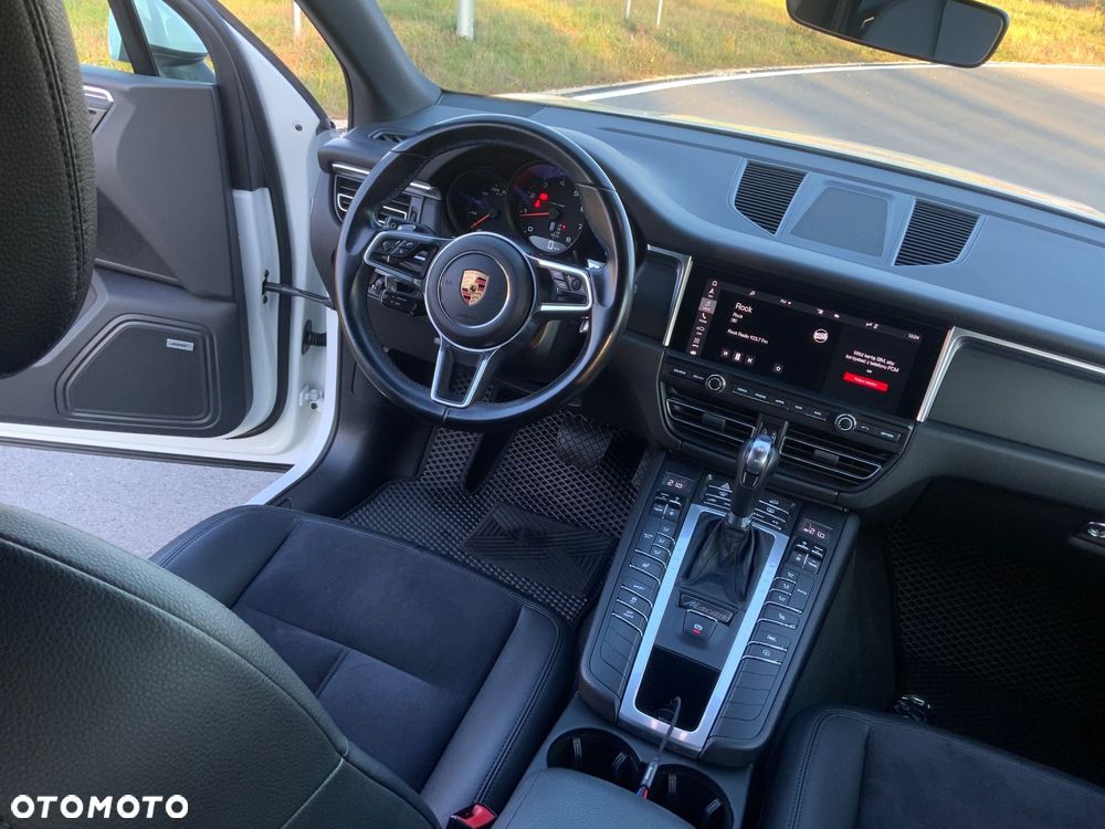 Porsche Macan - 13
