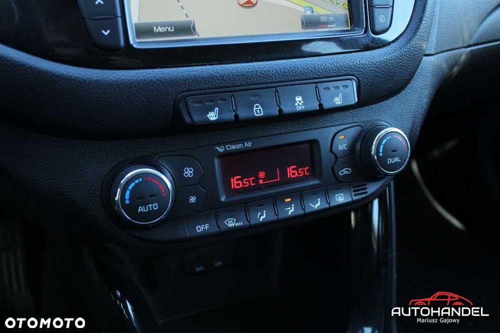 Kia Ceed - 12