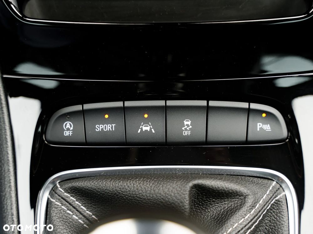 Opel Astra 1.6 Turbo Start/Stop Innovation - 20