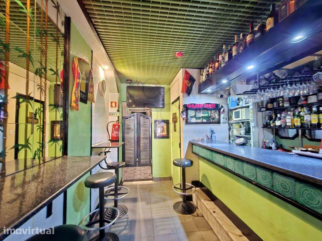 VENDA DE BAR - ESPAÇO COMERCIAL COM LICENÇA NOCTURNA - Grande imagem: 3/40