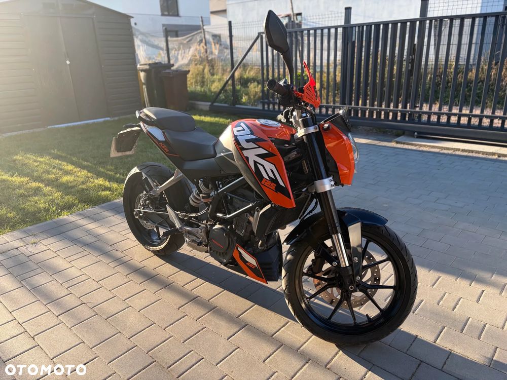 KTM Duke 125