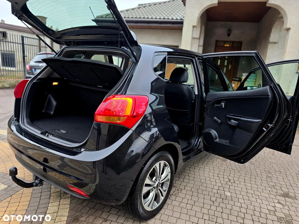 Kia Venga - 10