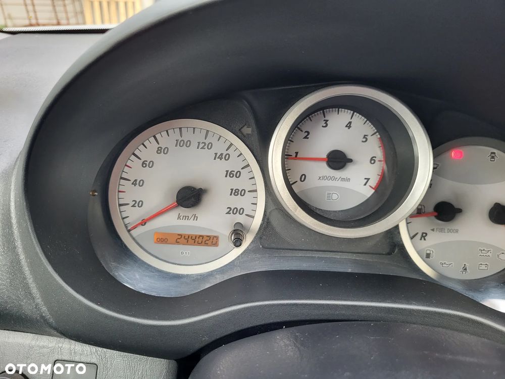 Toyota RAV4 2.0 D-4D 4x4 - 15