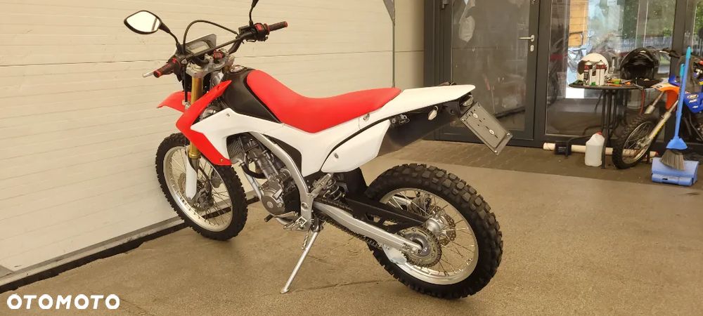Honda CRF - 21