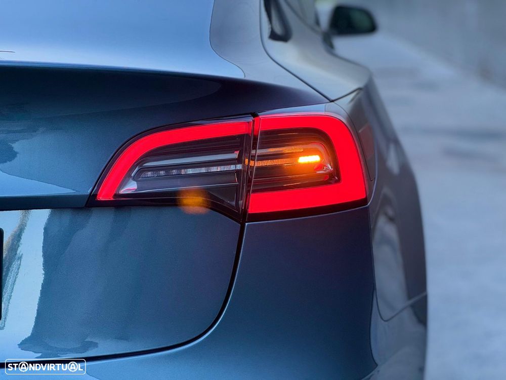 Tesla Model 3 Tração Traseira - 24