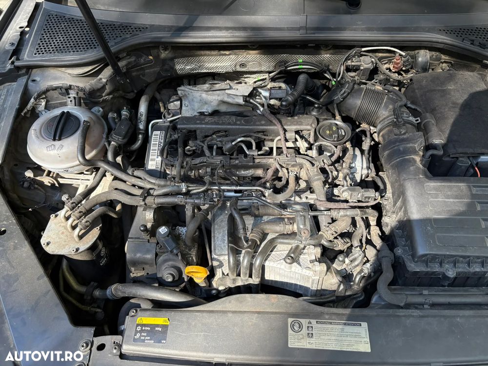 Volkswagen Passat 2.0 TDI Comfortline - 14
