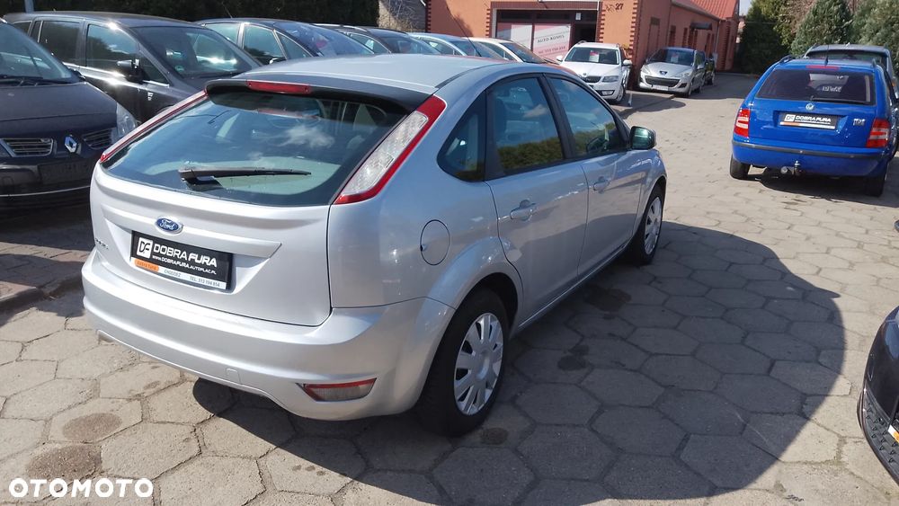 Ford Focus 1.6 TI-VCT Ambiente - 4