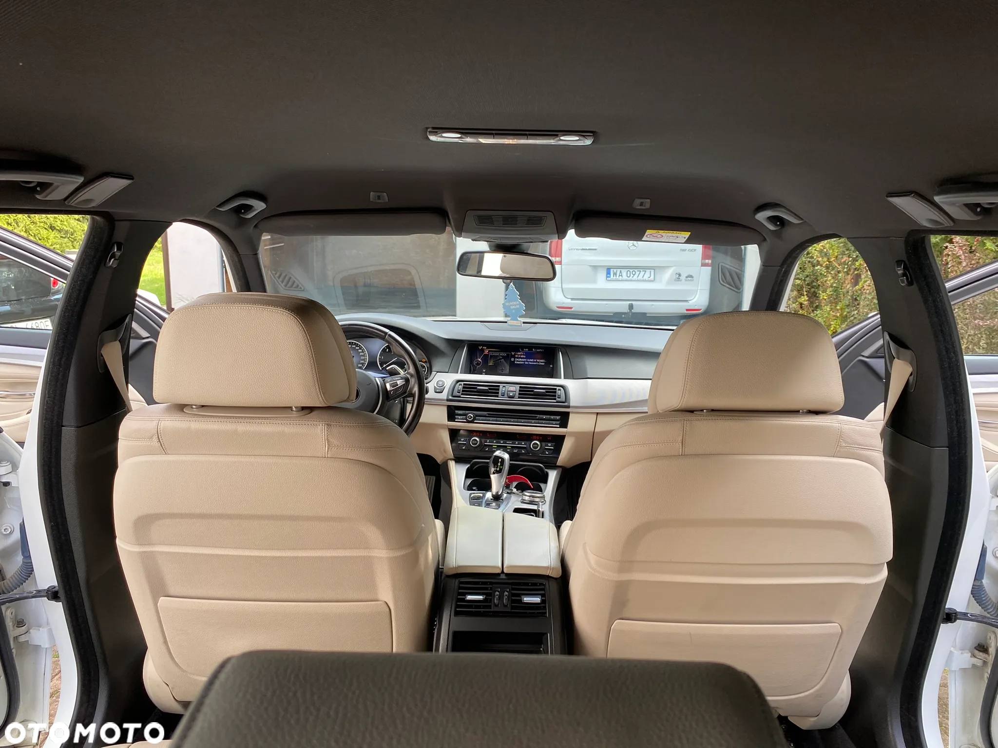 BMW Seria 5 520d xDrive Luxury Line - 29