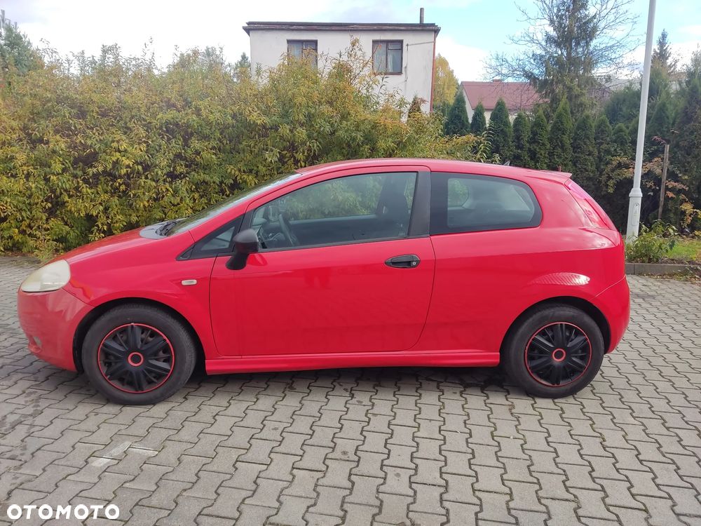 Fiat Punto 1.4 16V Dynamic - 2