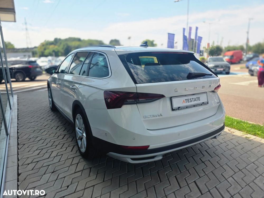 Skoda Octavia 2.0 TDI DSG 4X4 Scout - 10
