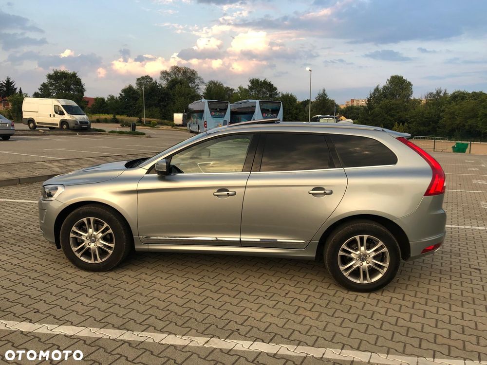 Volvo XC 60 D4 AWD Summum - 4